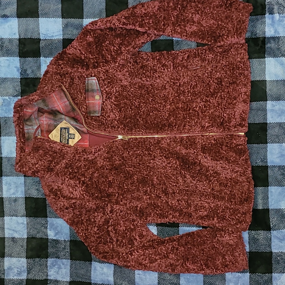 Pendleton. Heavy-lined, full-zip, fuzzy fleece. Women's size Medium.